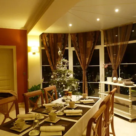 Le Mont Saint Roch , D'hotes,